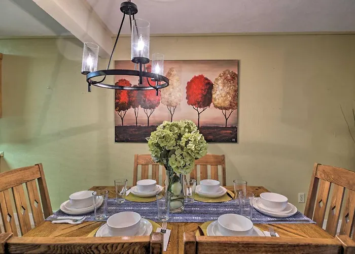 Lake Harmony Townhome With Grill - Walk To Slopes!