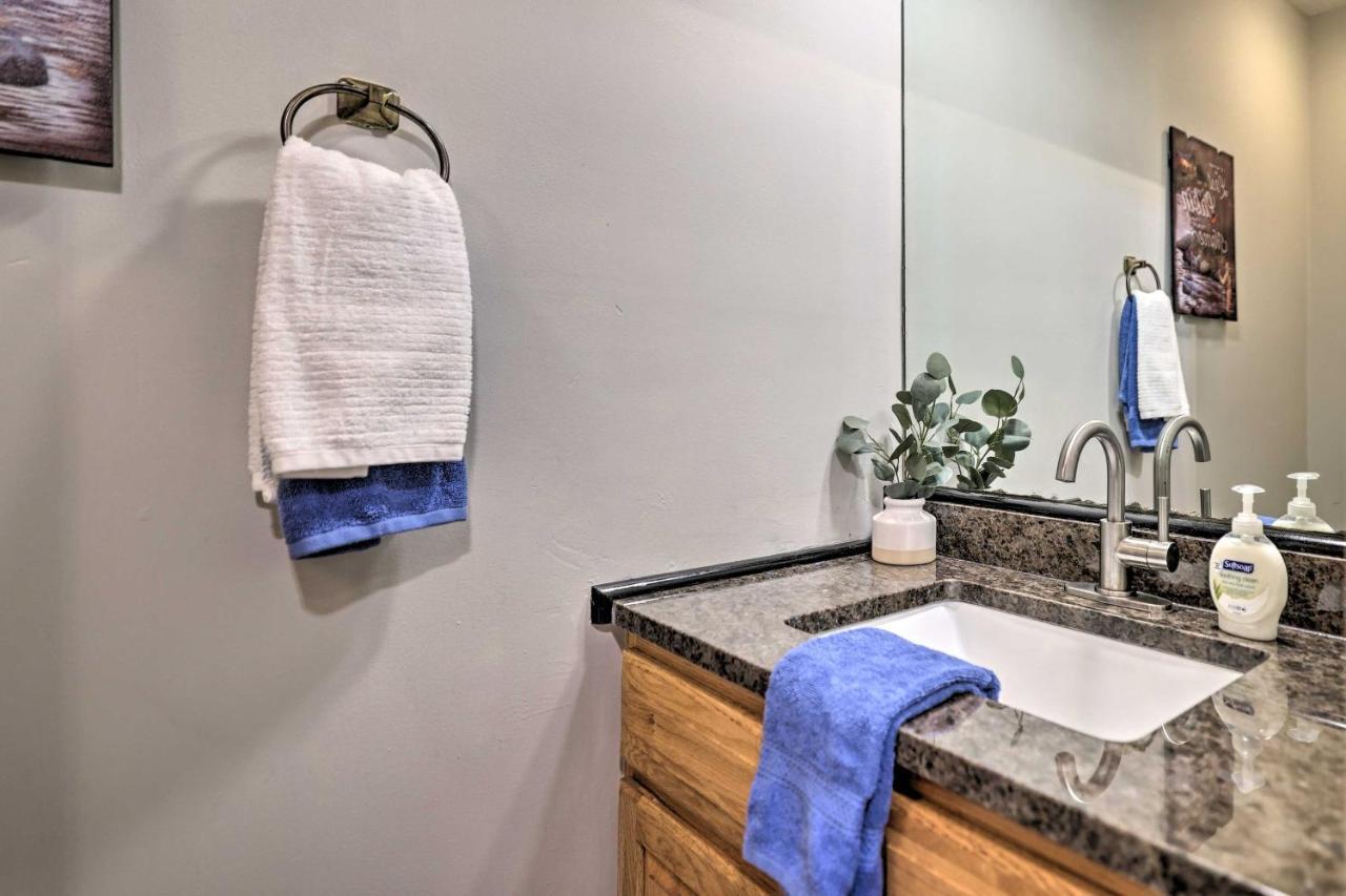 Harmony Townhome With Grill - Walk To Slopes! * Lake Harmony